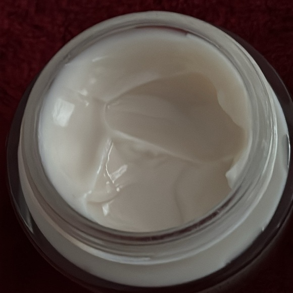 Yves Rocher Sebo Végétal Gel Cream - Lime Green and Cream - Picture 4 of 5